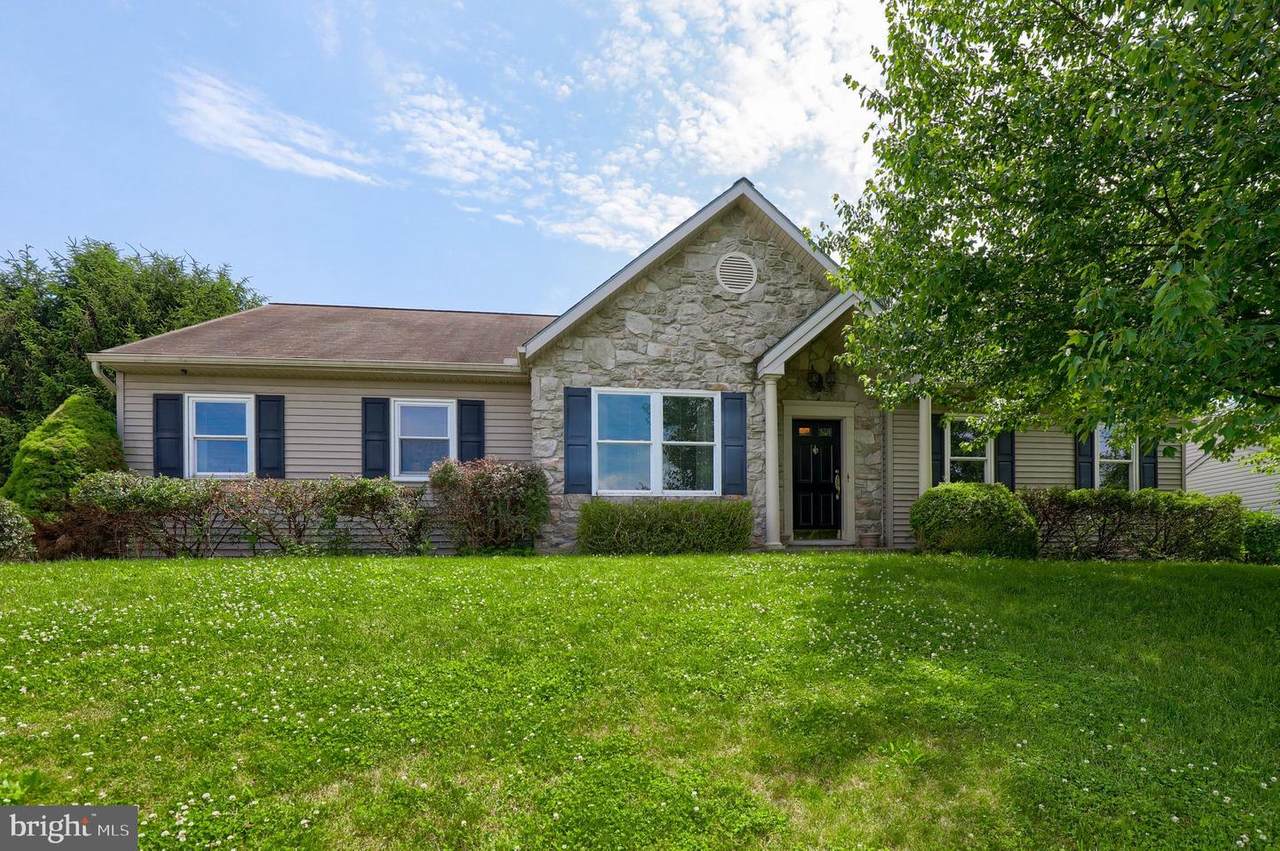 3932 Laurel Run - Photo 1