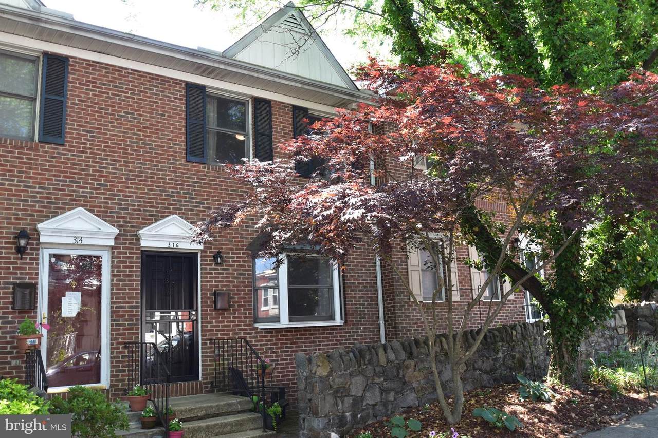 316 19TH Street - Photo 1