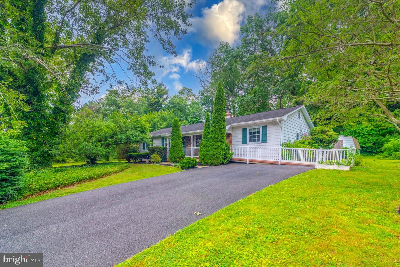 69 Colonial Terrace - Photo 1