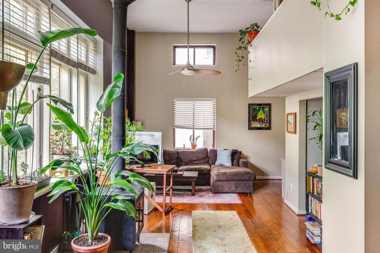 1035 Spruce Street - Photo 1