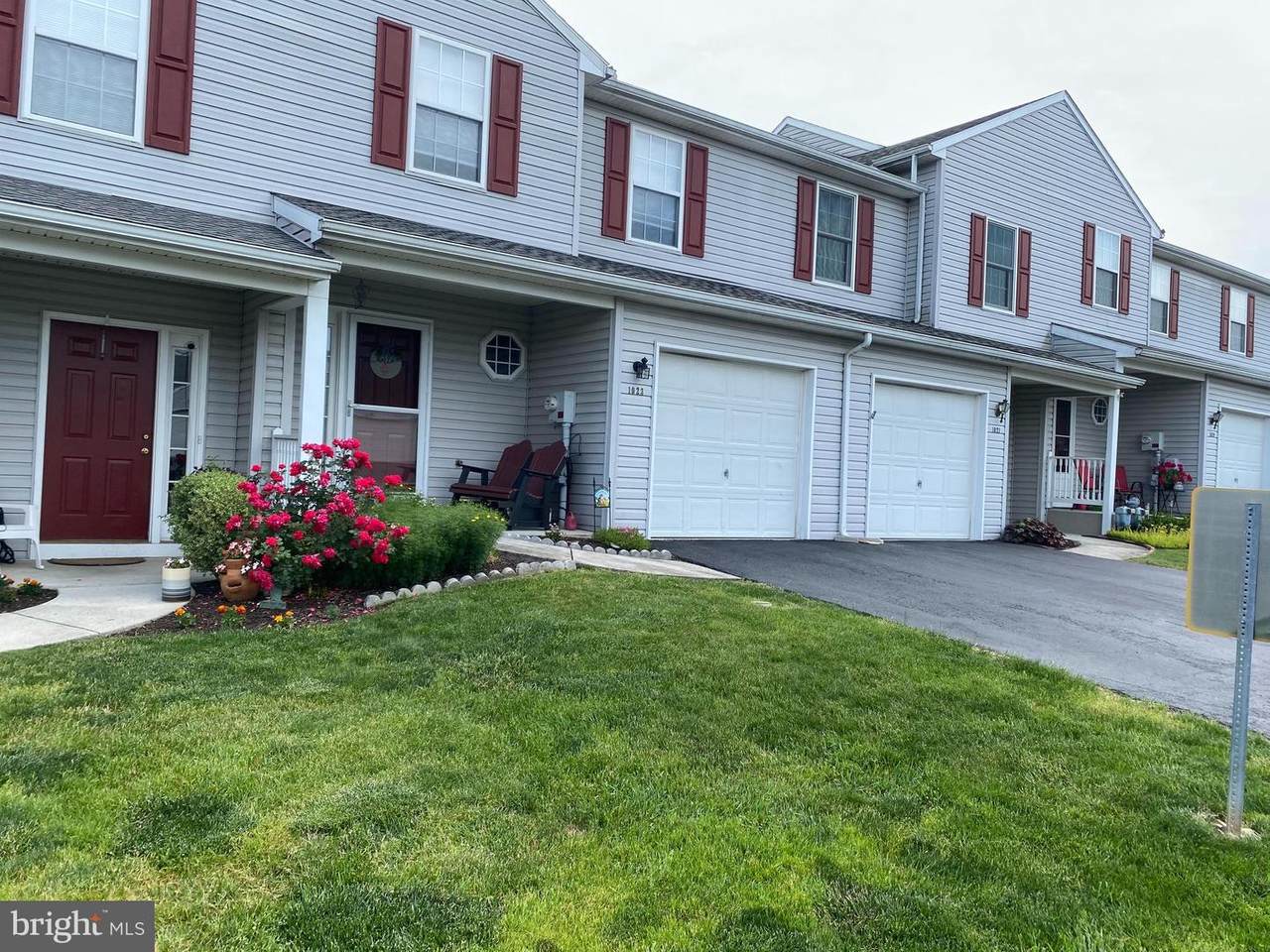 1023 Wooded Pond Drive - Photo 1