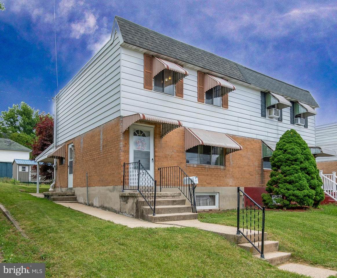 3429 Arlington Street - Photo 1