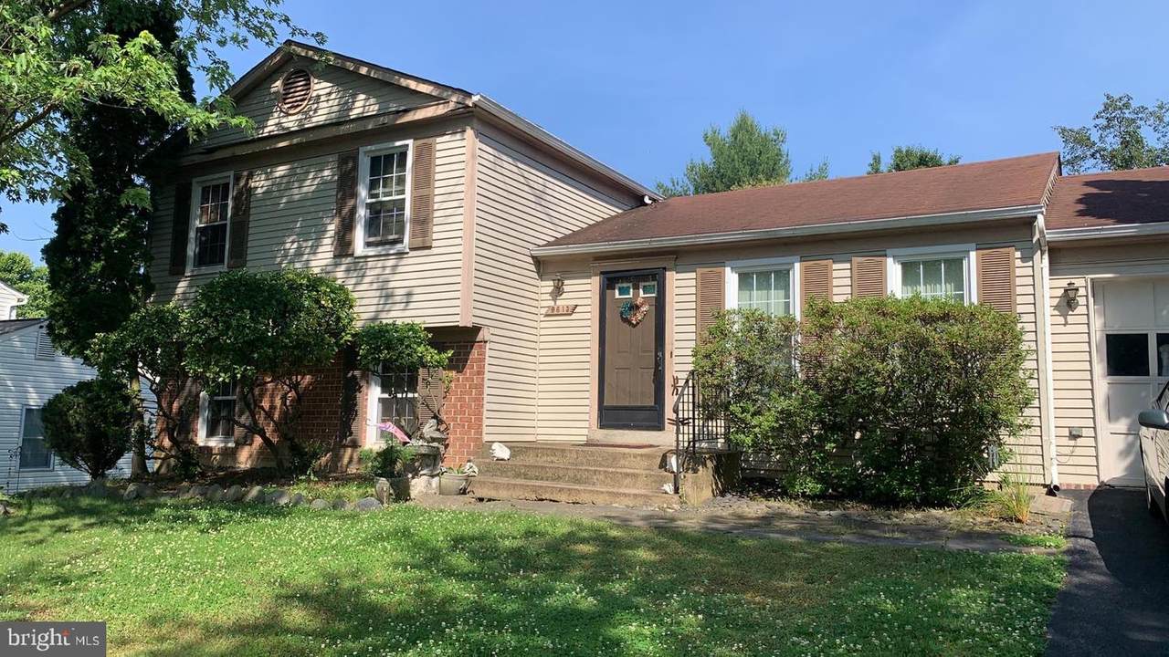 9613 Grandhaven Avenue - Photo 1