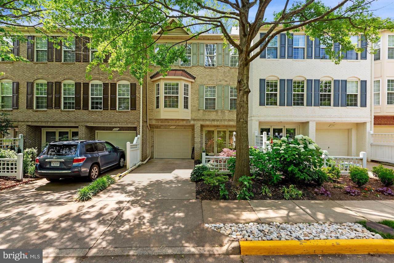9390 Van Arsdale Drive - Photo 1