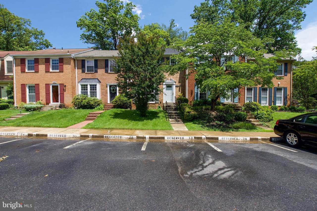 9453 Cloverdale Court - Photo 1