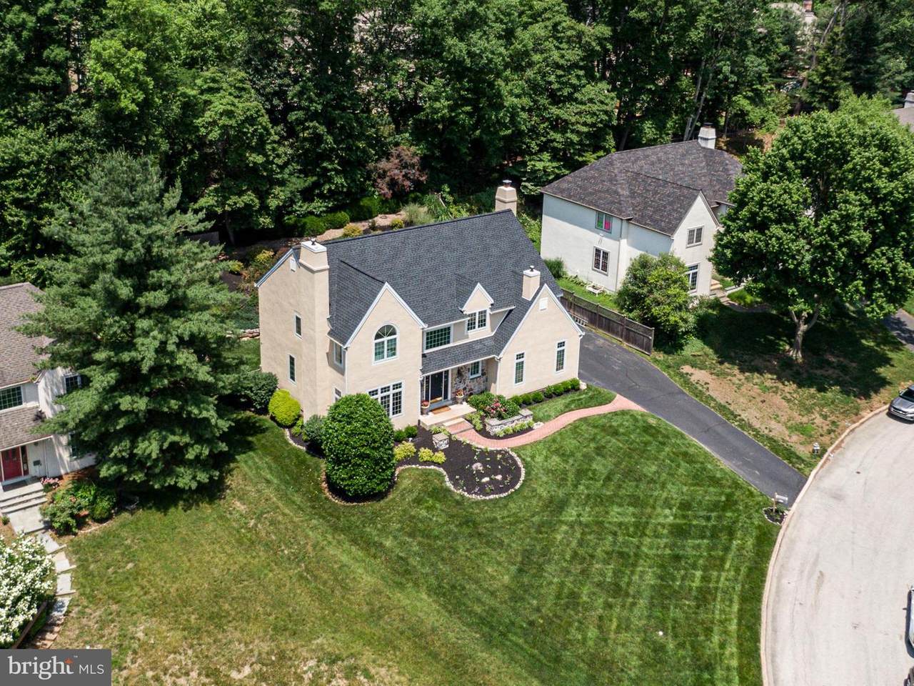 5017 Brittany Lane - Photo 1
