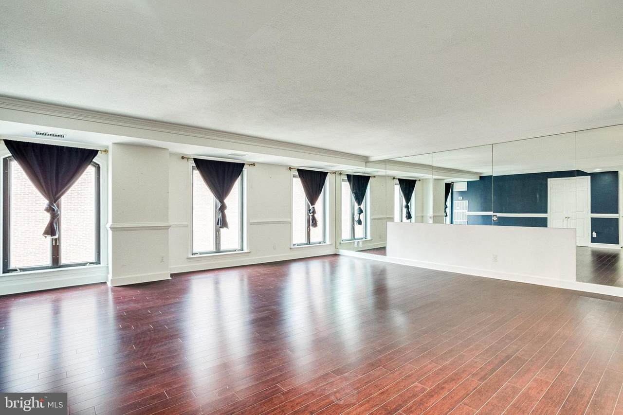 1080 Wisconsin Avenue - Photo 1
