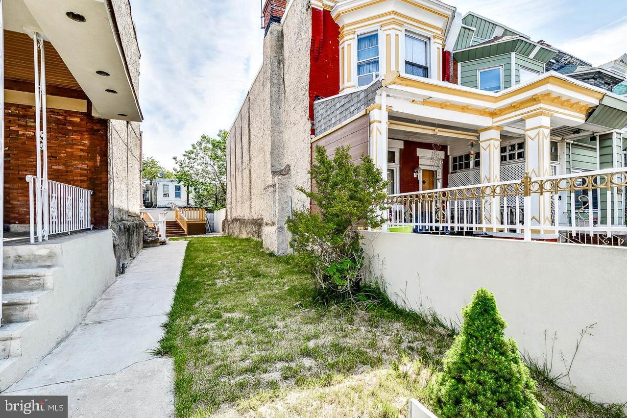 1429 54TH Street - Photo 1