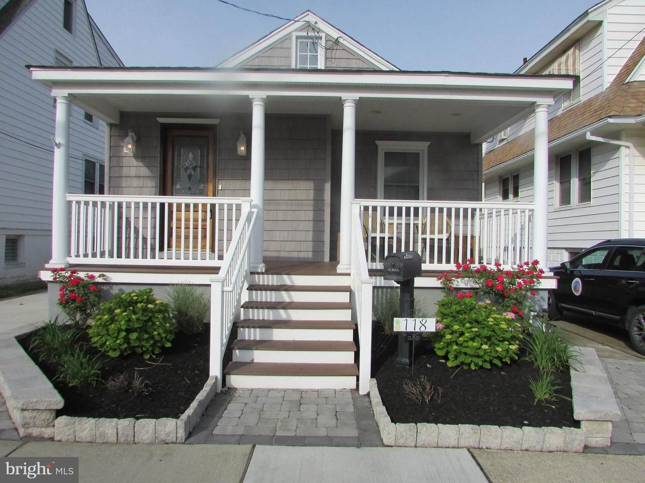 118 35TH STREET - Photo 1