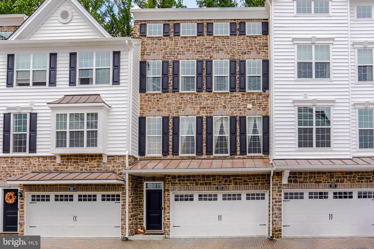 103 Eastwing Alley - Photo 1