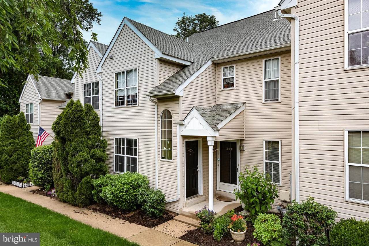 403 Derry Drive - Photo 1
