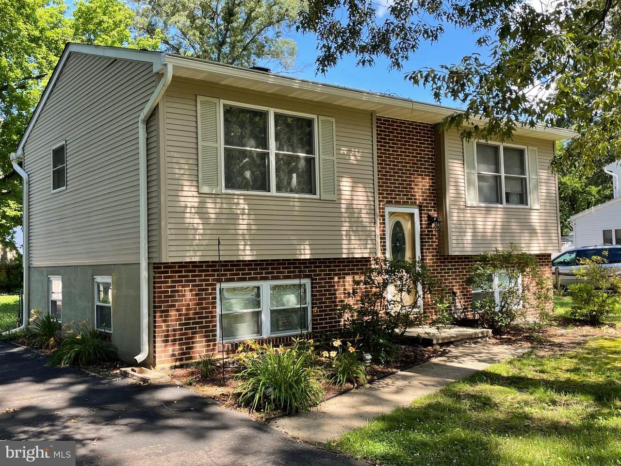 296 Creek Boulevard - Photo 1