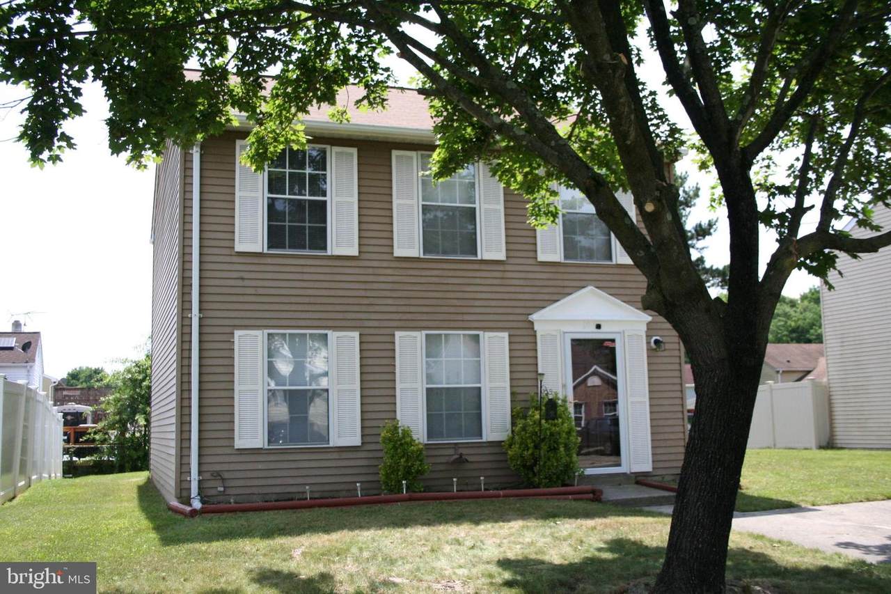 394 Stratford Avenue - Photo 1