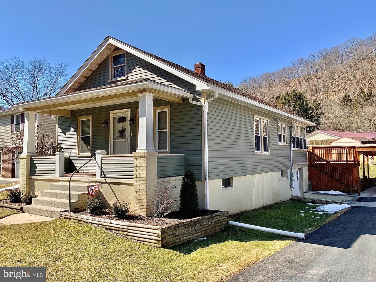 505 Braddock Street - Photo 1