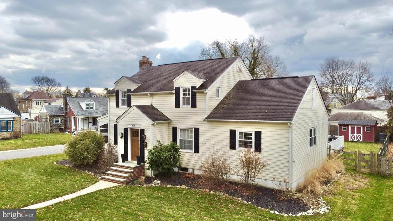 6 Perkins Avenue - Photo 1