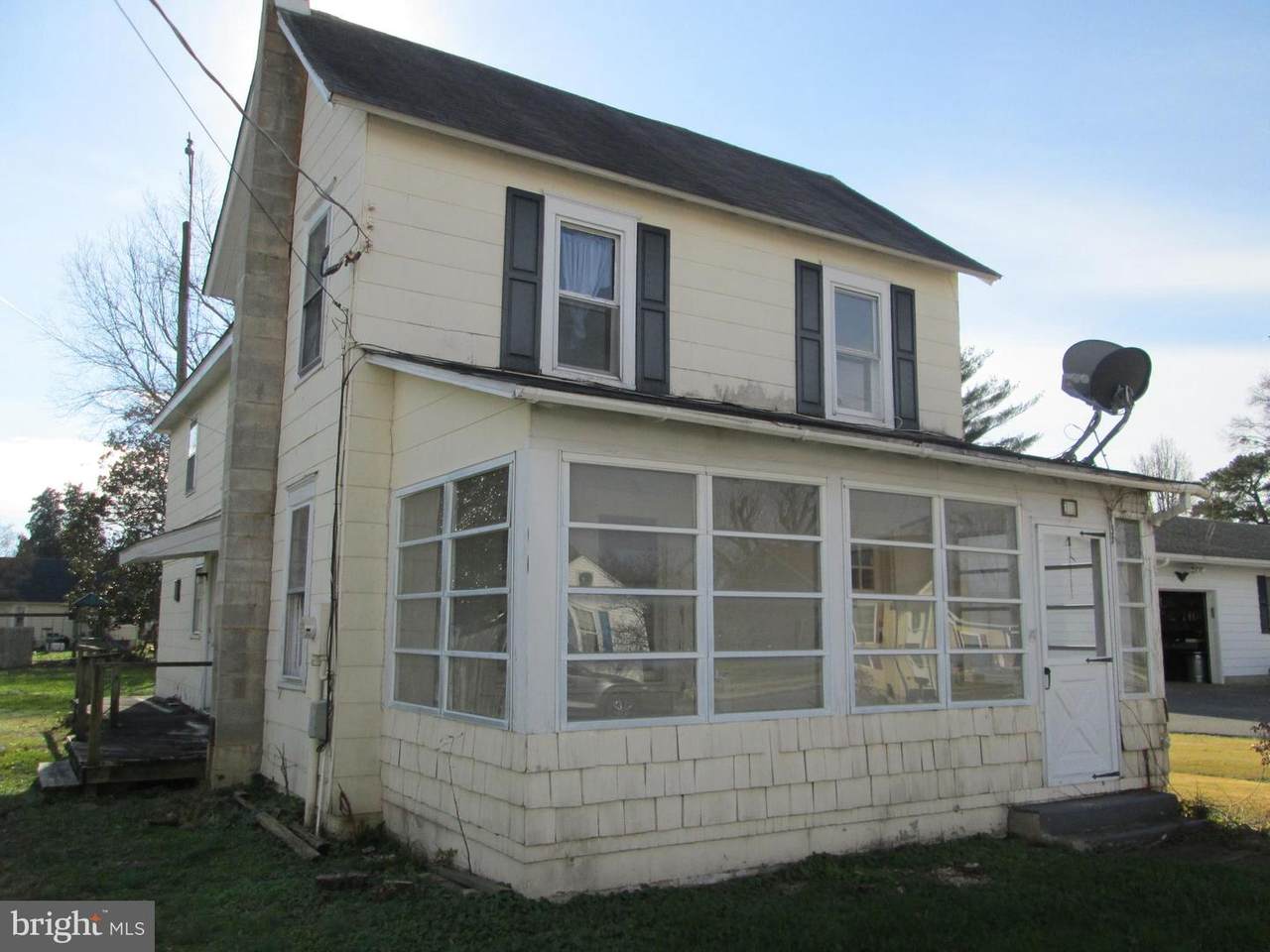 310 Morris Avenue - Photo 1