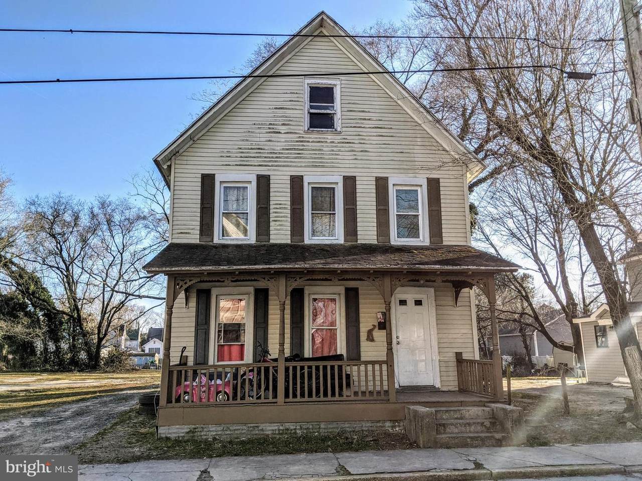 230 7TH Street - Photo 1