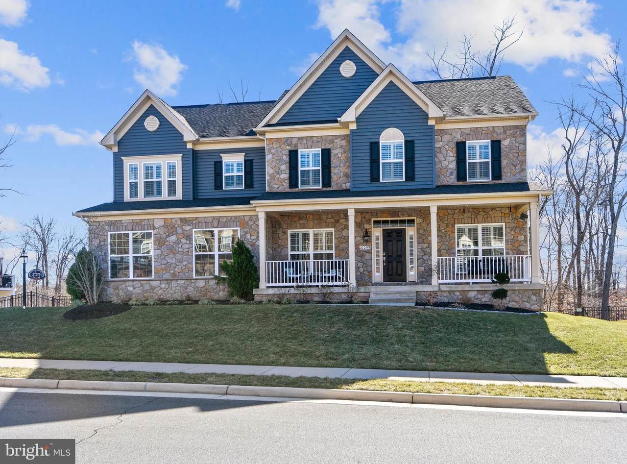 21099 Honeycreeper Place - Photo 1