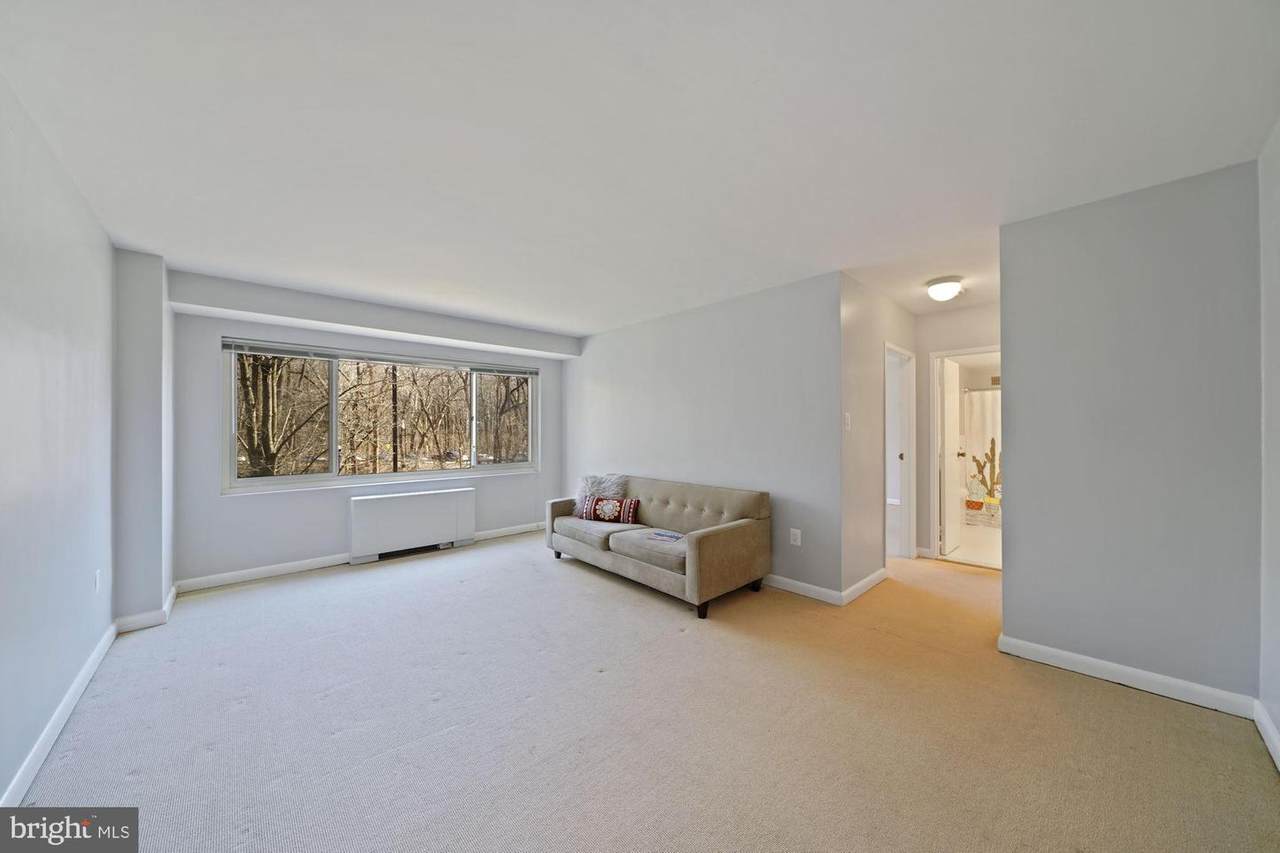 4201 Cathedral Avenue - Photo 1