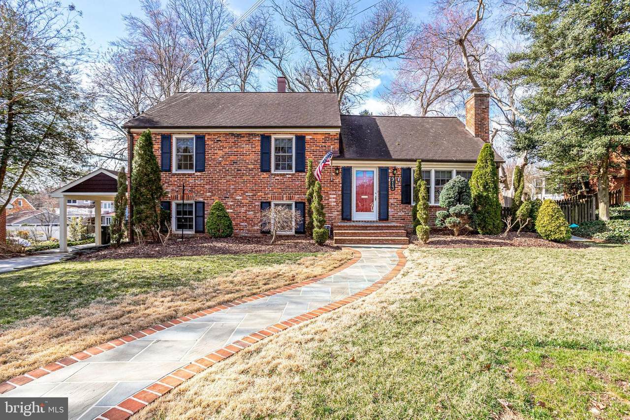 913 Croton Drive - Photo 1