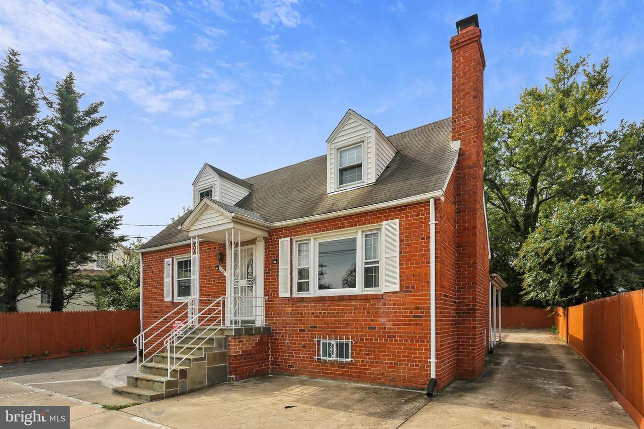 9514 Old Georgetown Road - Photo 1