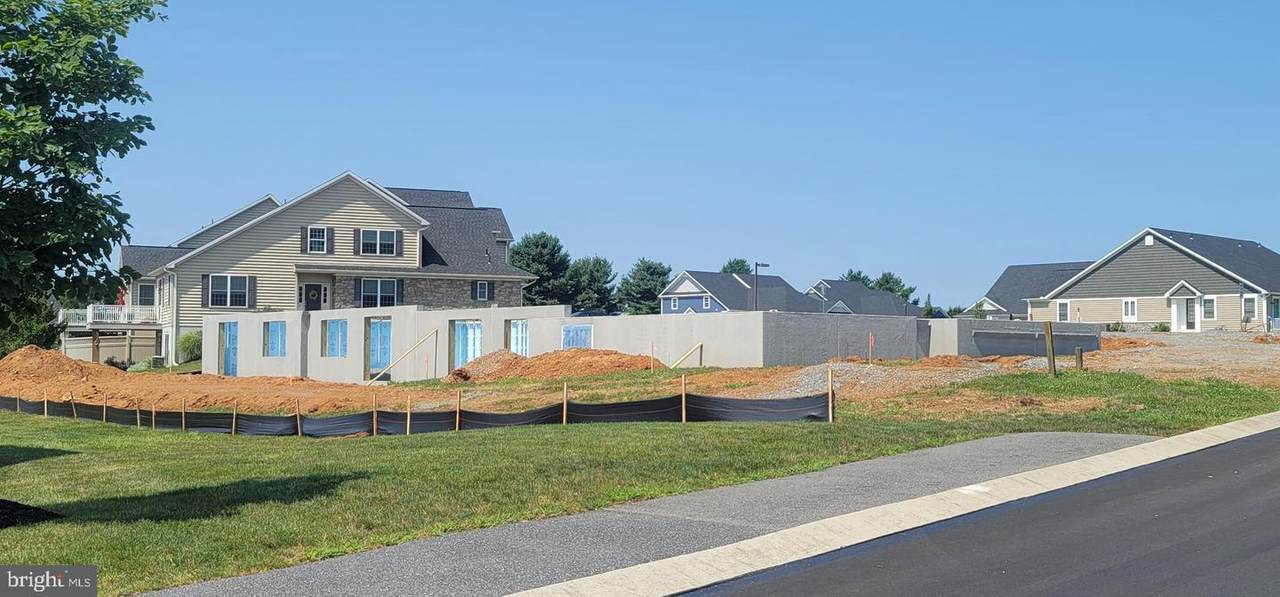 185 Copperstone Court - Photo 1