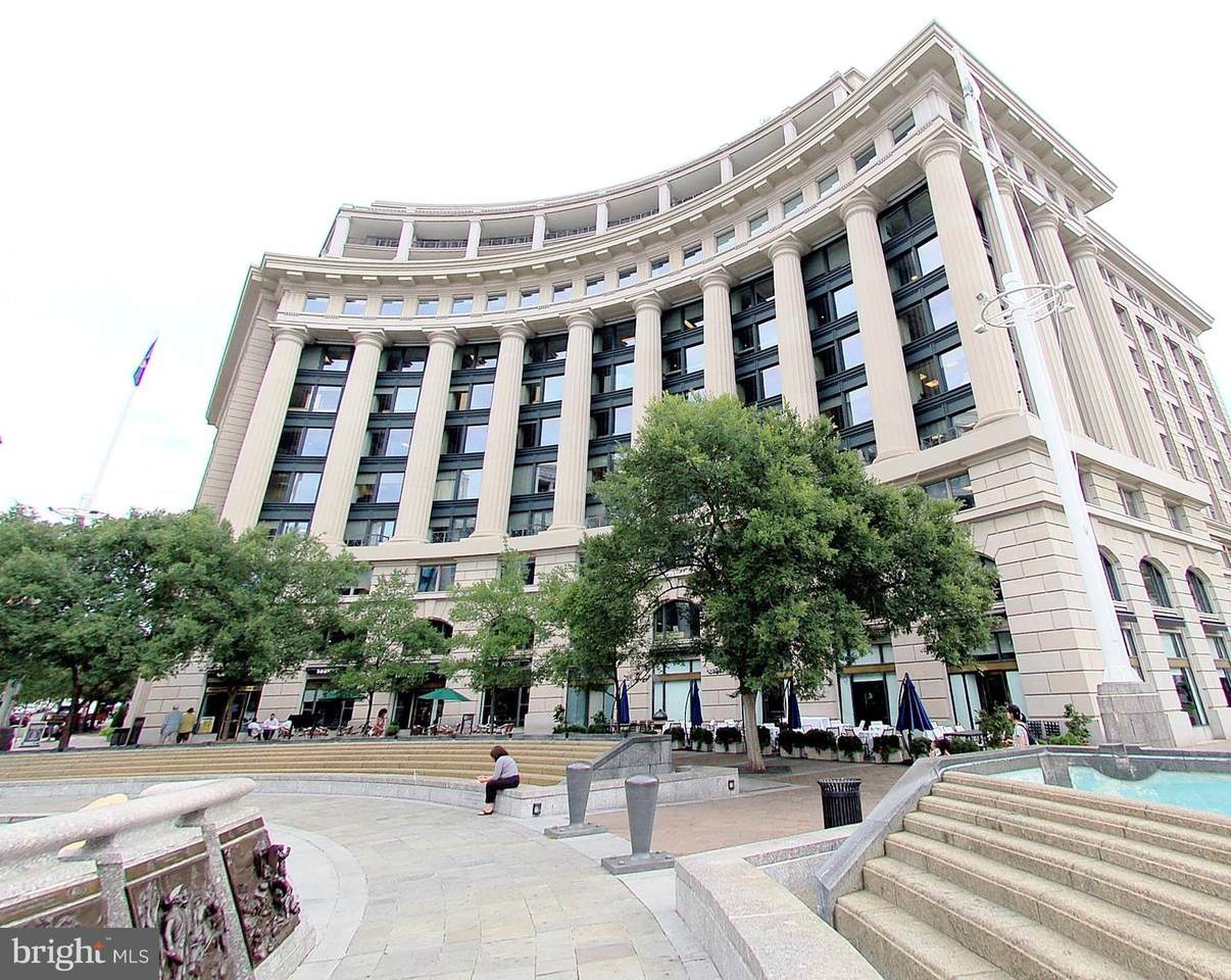 701 Pennsylvania Avenue - Photo 1