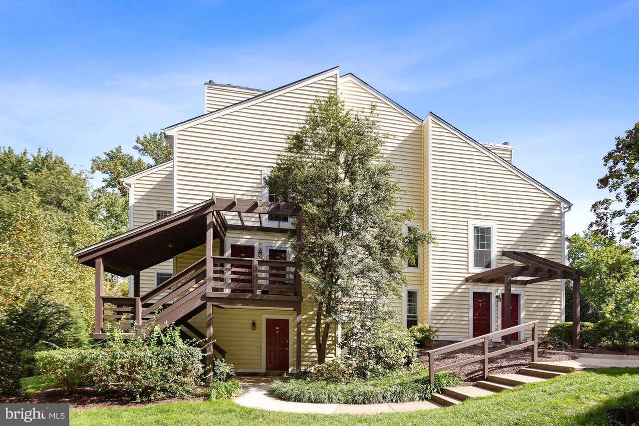 10138 Oakton Terrace Road - Photo 1