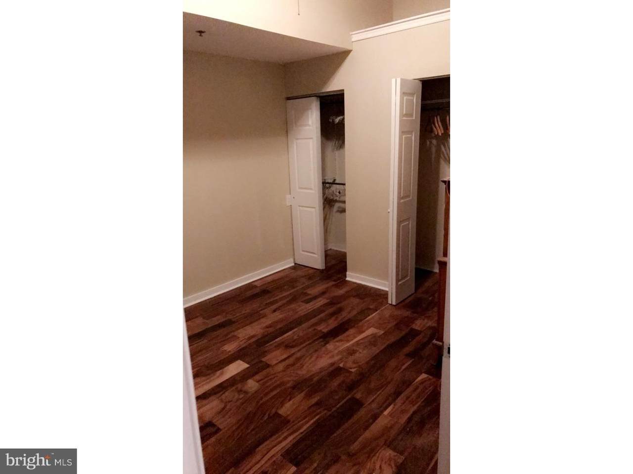 1010 Arch Street - Photo 1
