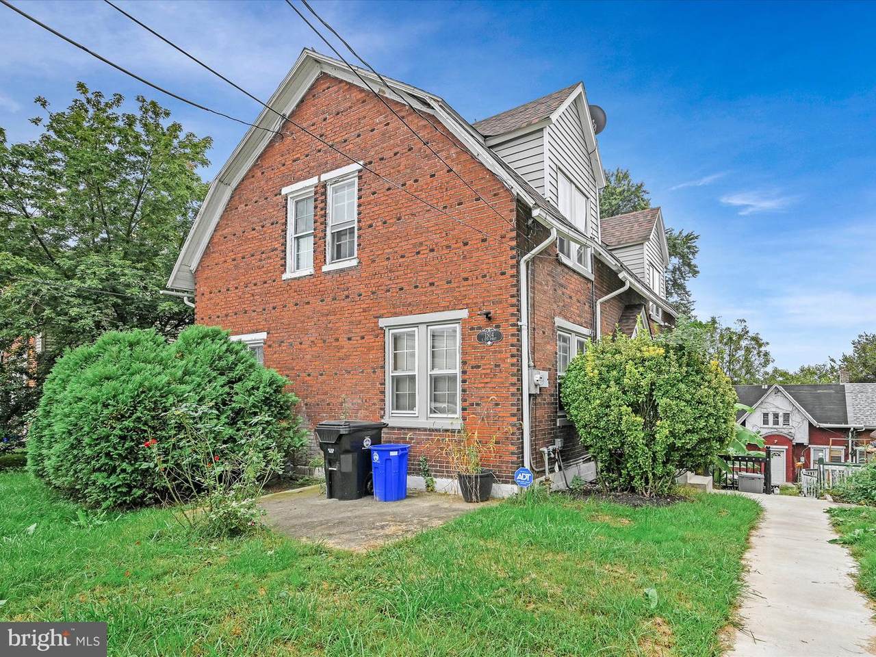 1504 12TH Street - Photo 1
