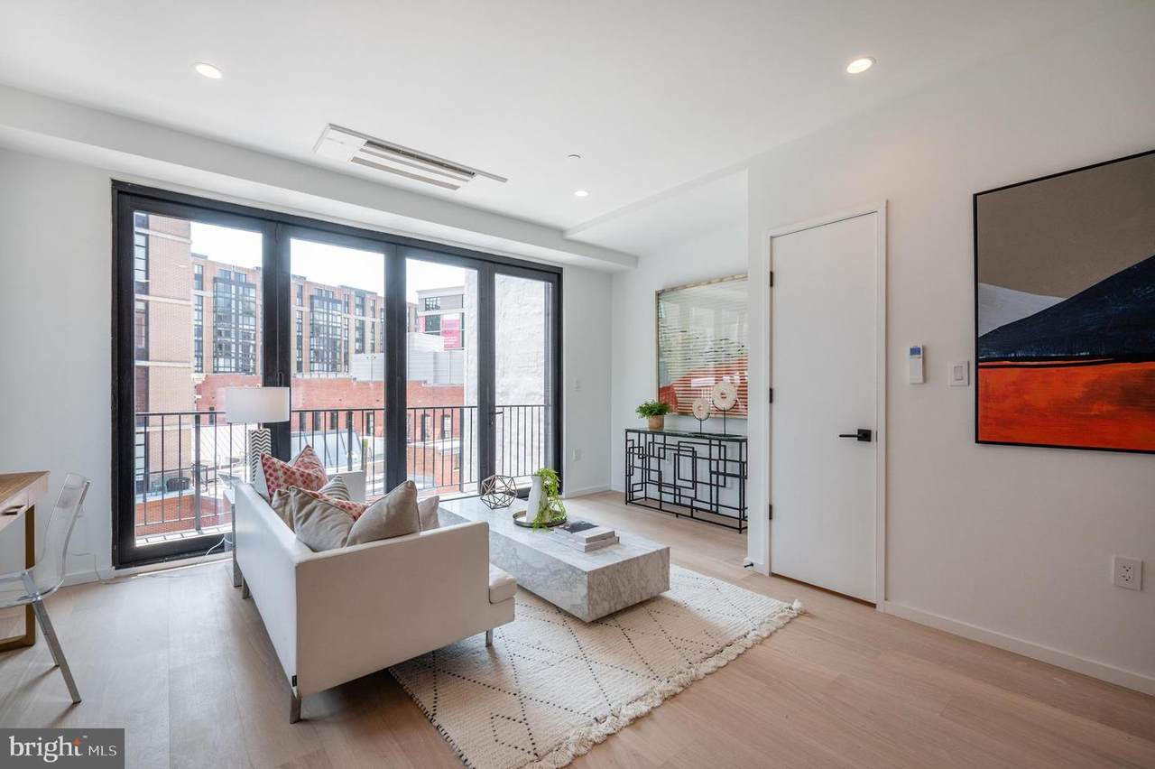 424 M Street - Photo 1