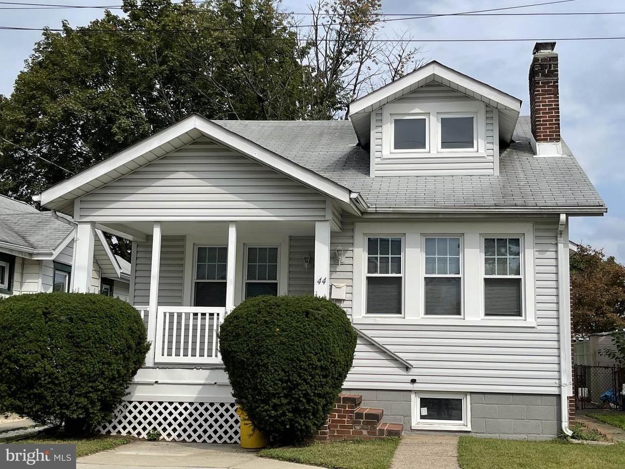 44 Charlotte Avenue - Photo 1