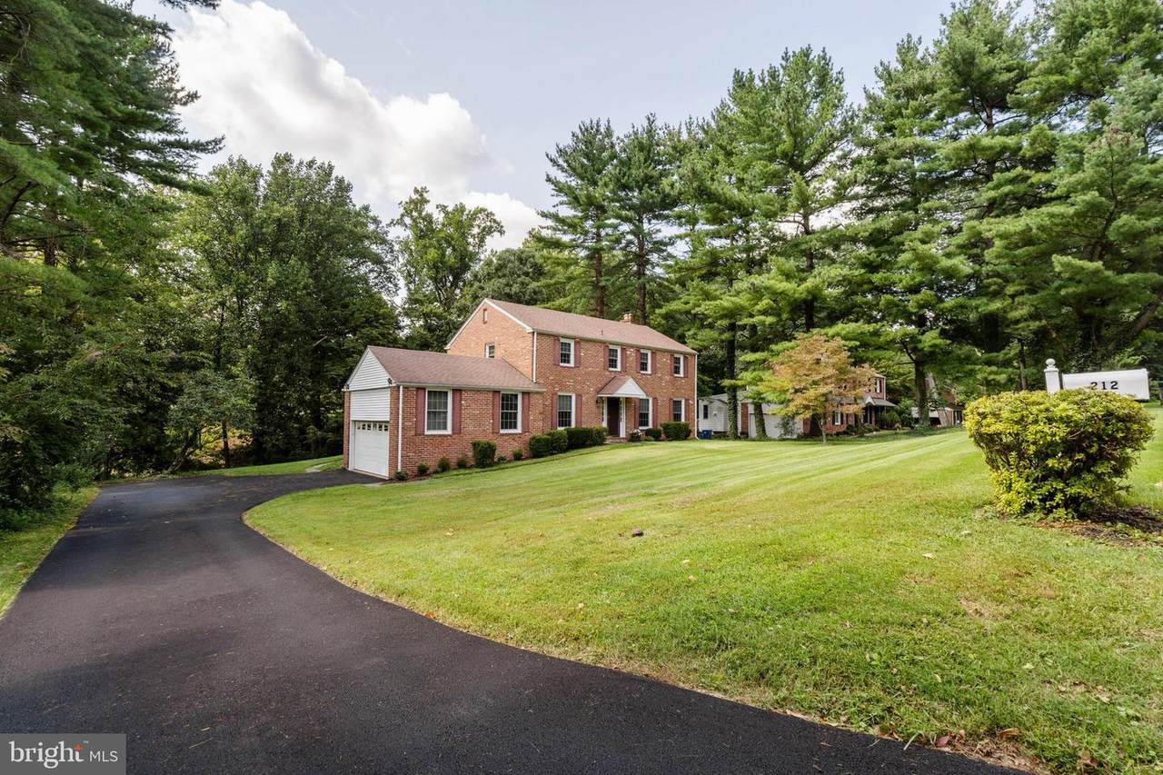 212 Lenape Drive - Photo 1
