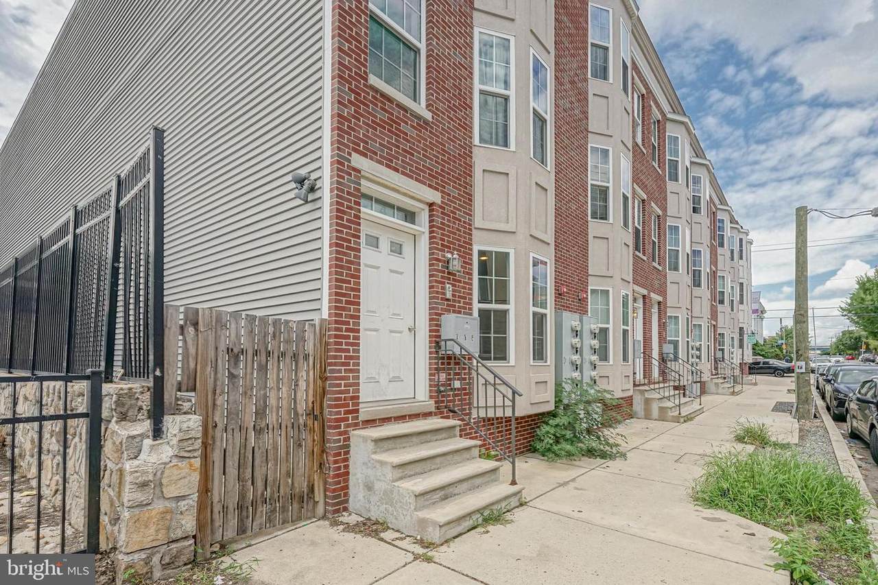 140 46TH Street - Photo 1