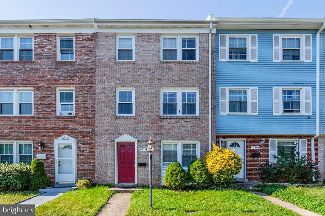 16578 Royal Court - Photo 1