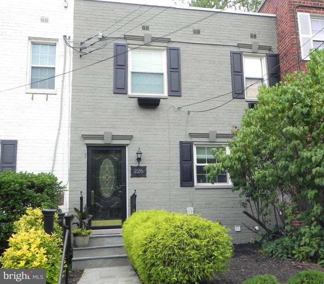 226 Aspen Street - Photo 1