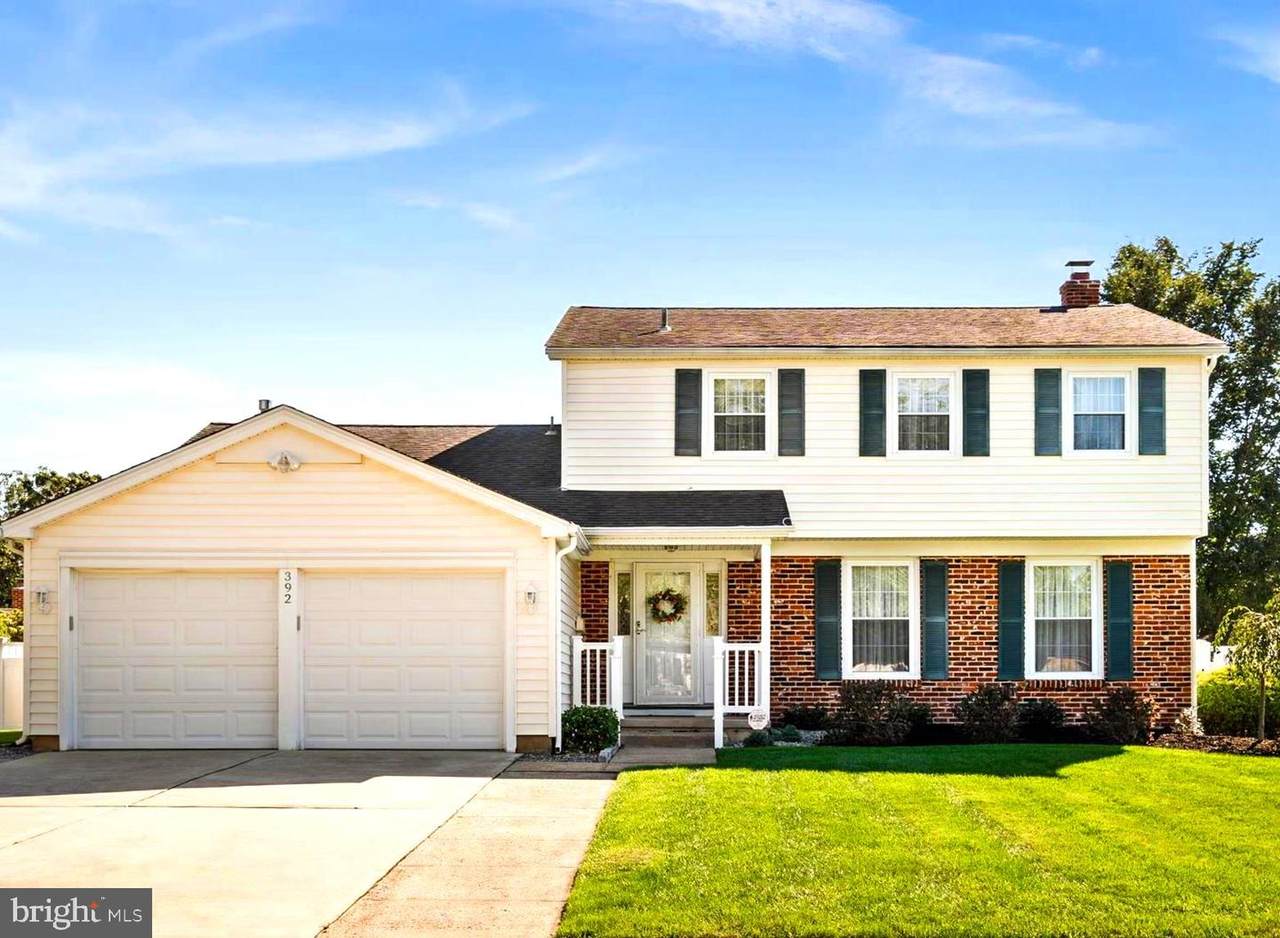 392 Roberts Drive - Photo 1
