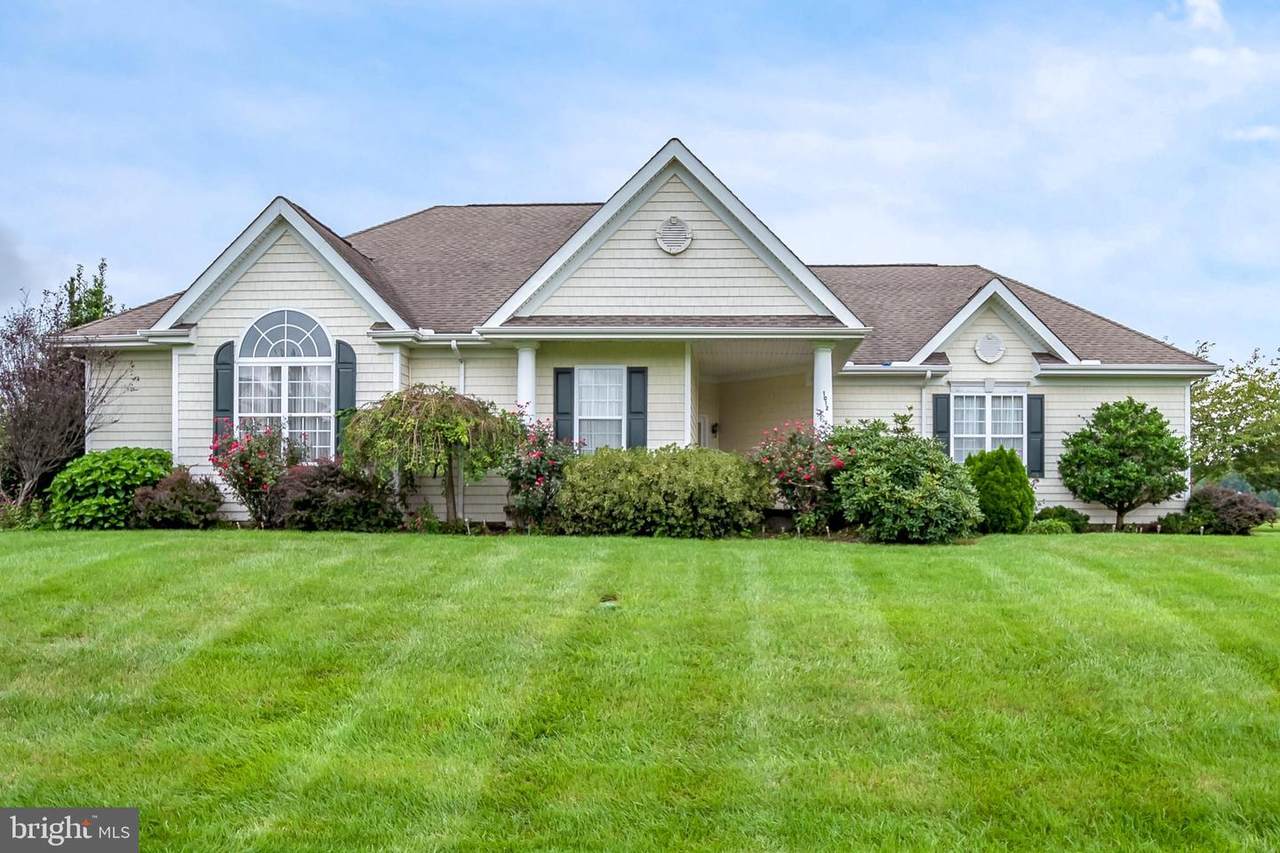1012 Raven Circle - Photo 1