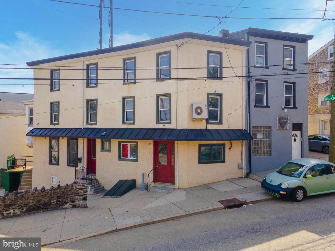 4630 Umbria Street - Photo 1
