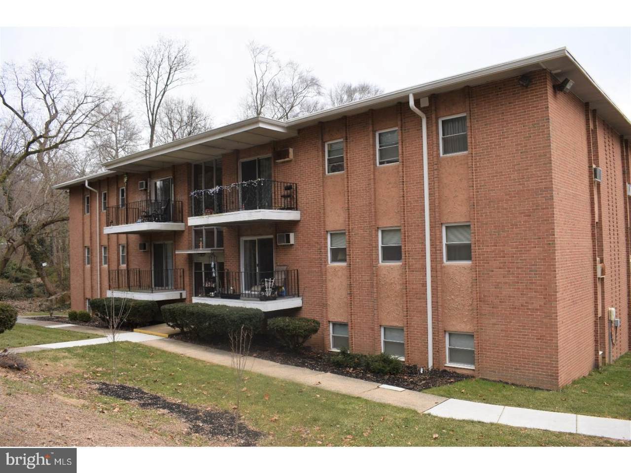 302 River Road - Photo 1