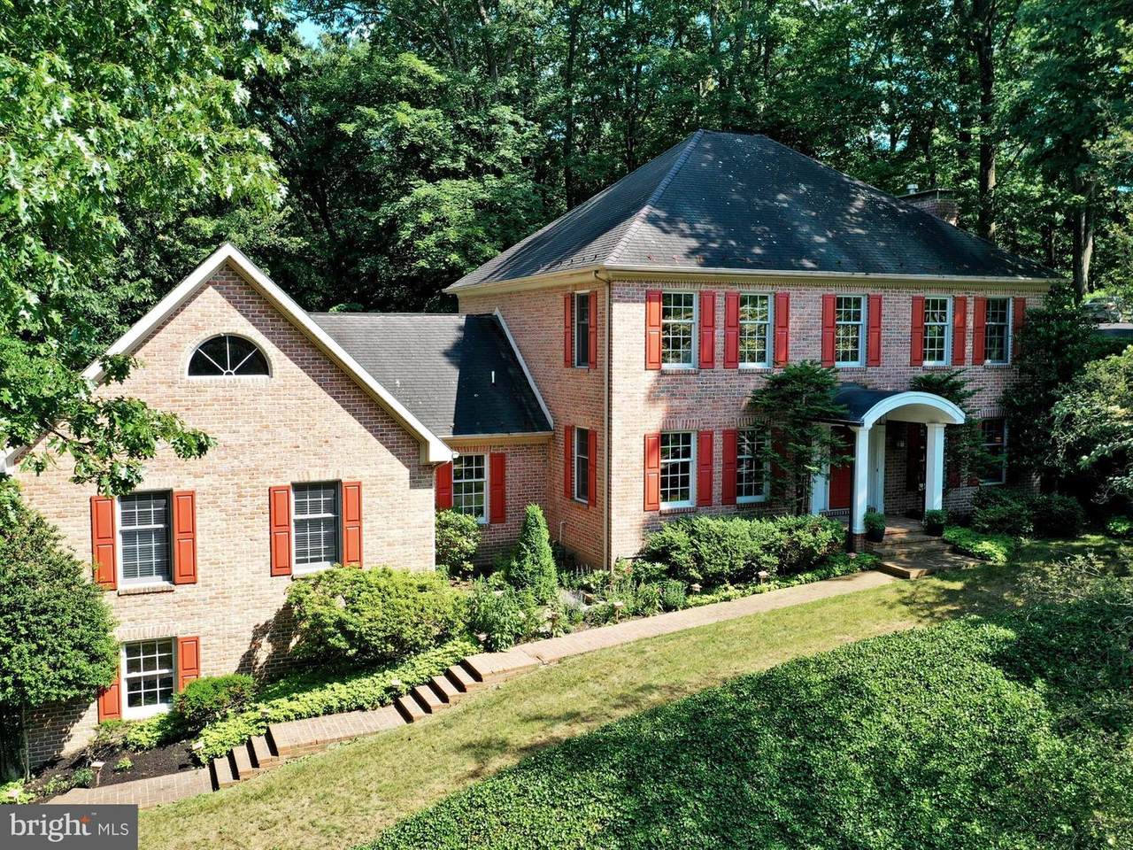 1050 Stoney Run Road - Photo 1