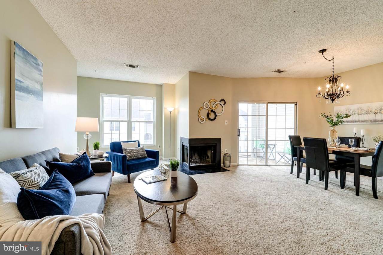 273 Pickett Street - Photo 1