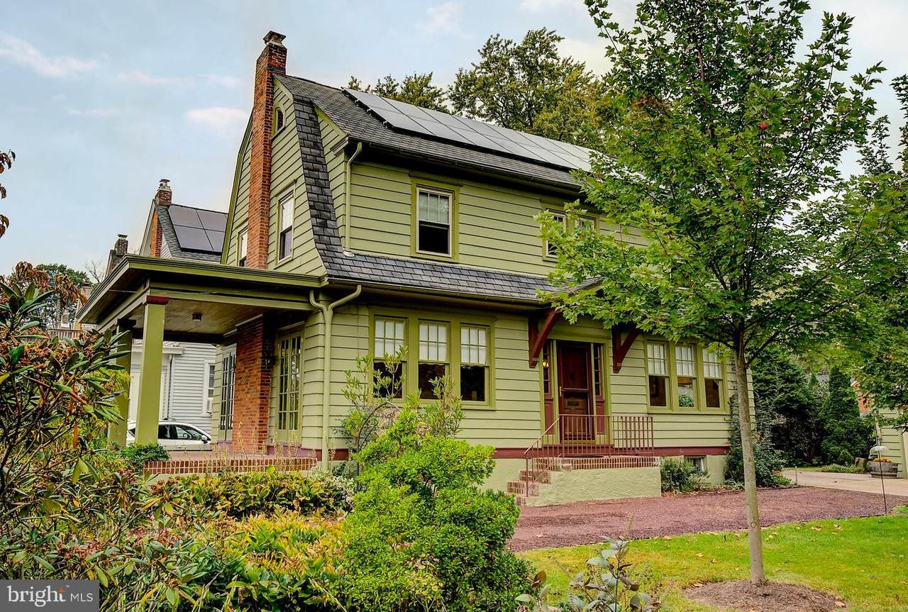 1818 Riverside Drive - Photo 1