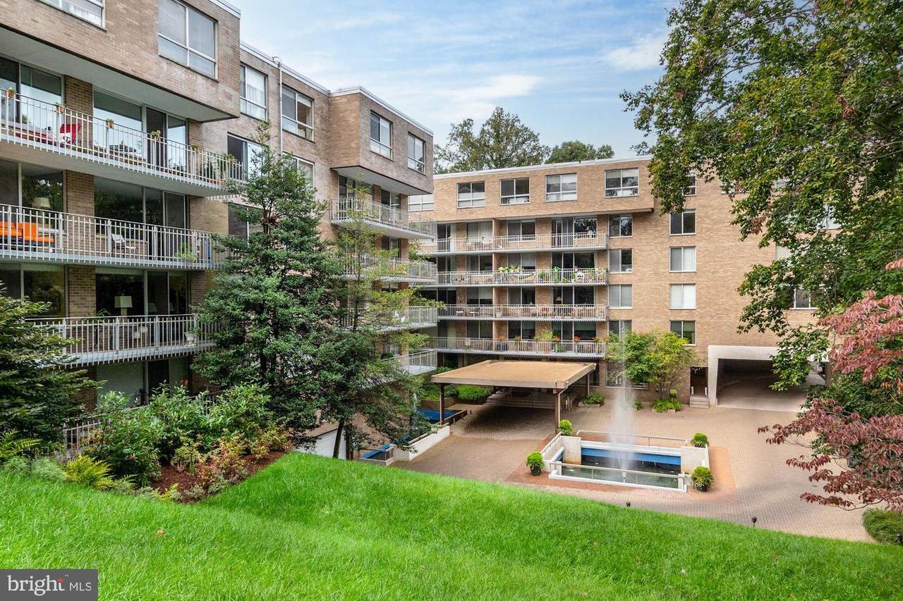 4100 Cathedral Avenue - Photo 1