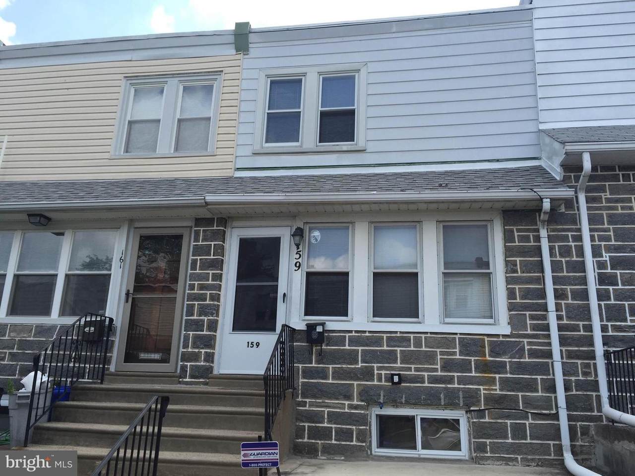 159 Carol Boulevard - Photo 1