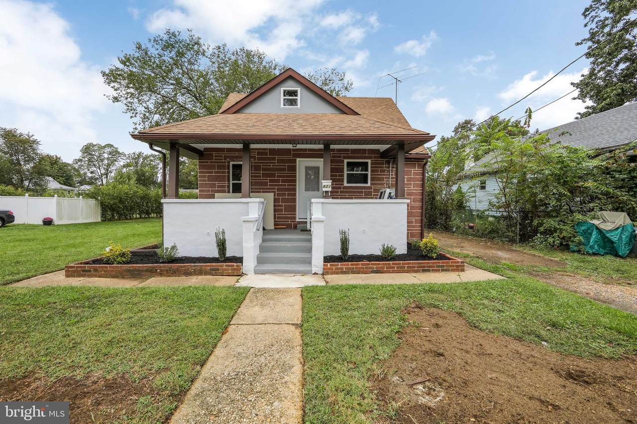 821 Woodland Avenue - Photo 1