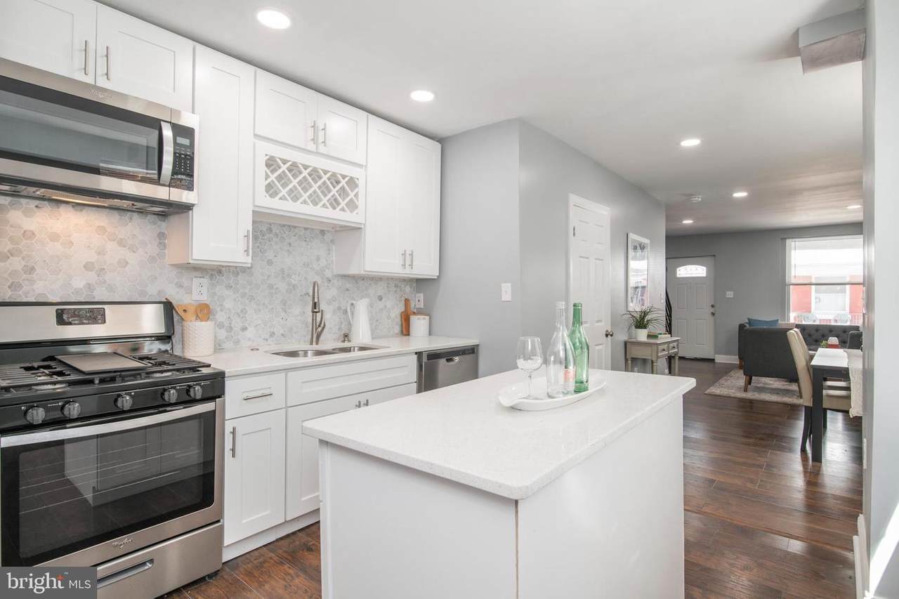 5226 Reinhard Street - Photo 1