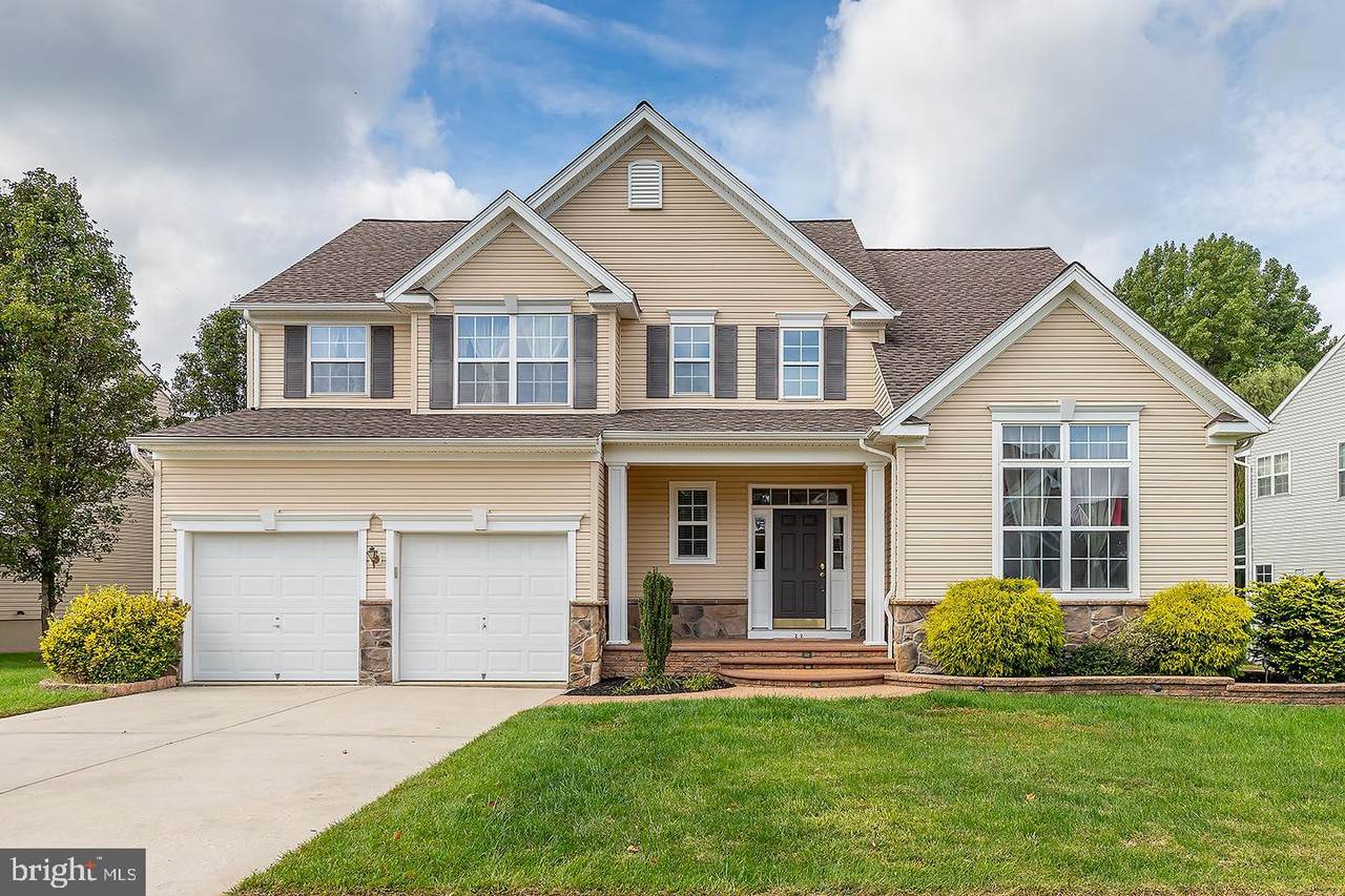 33 Hillside Drive - Photo 1