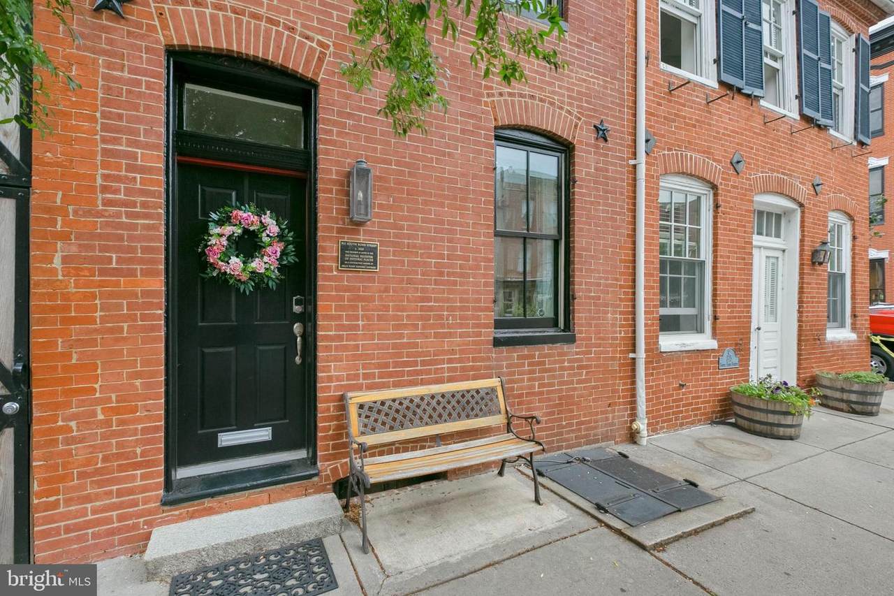 813 Bond Street - Photo 1
