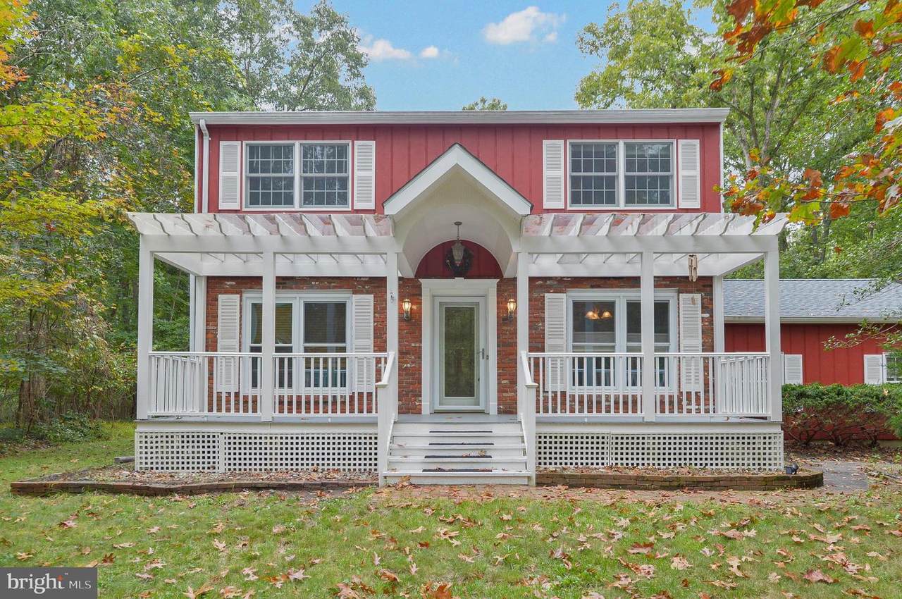 110 Holly Drive - Photo 1